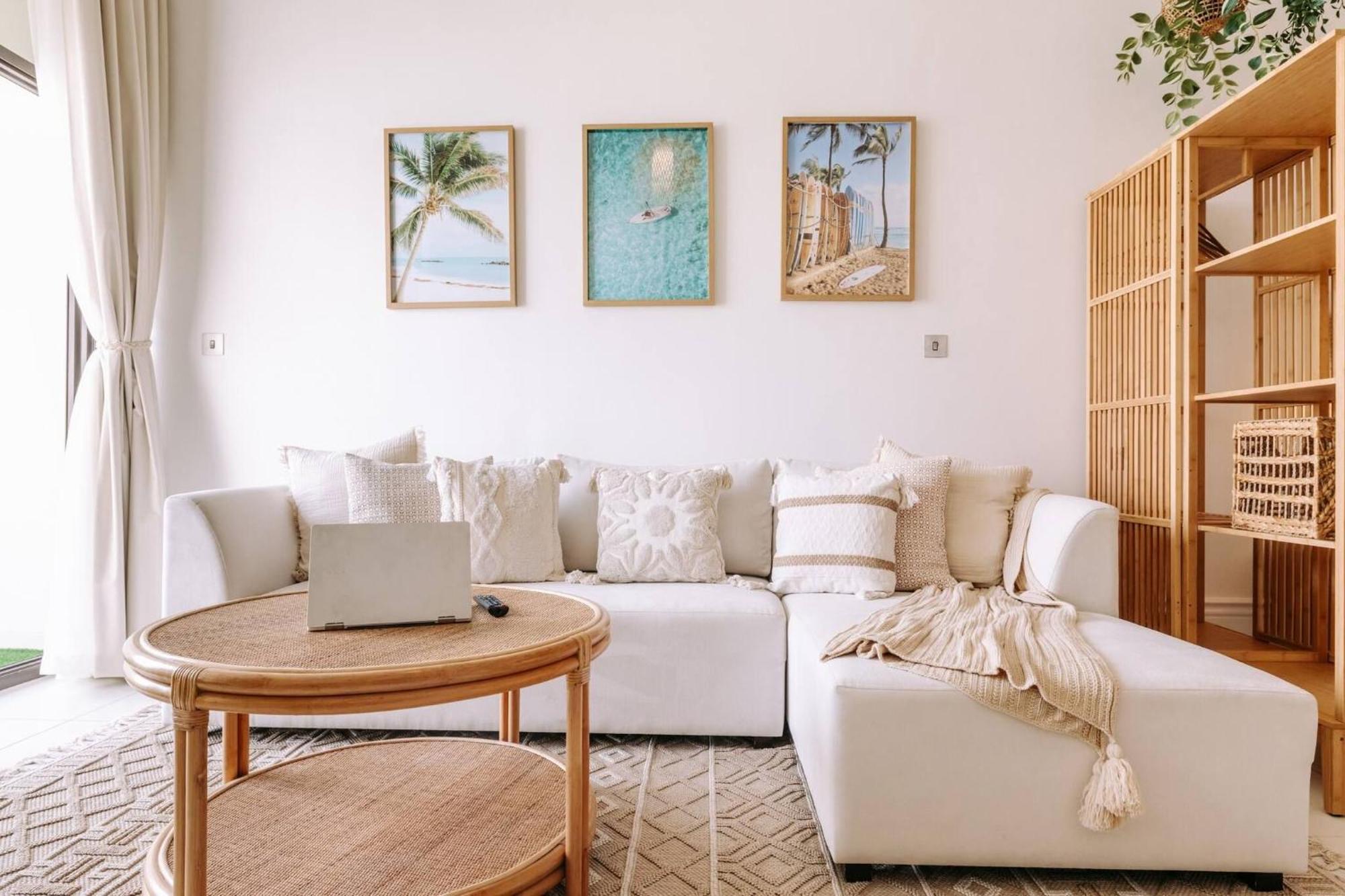 Beachfront Bliss On The Palm Jumeirah Apartment Dubai